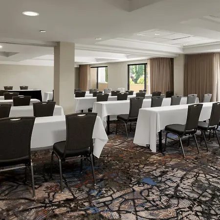 Hilton Stockton-2