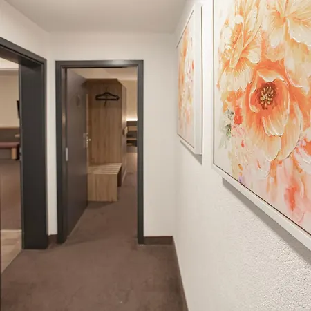 Hotel Münchner Hof-3