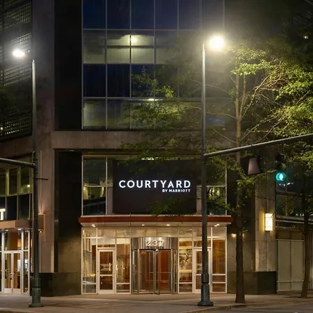 Courtyard Charlotte City Center-3