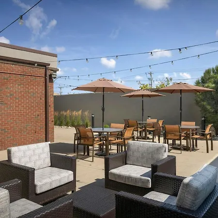 Courtyard By Marriott Dayton Beavercreek-3