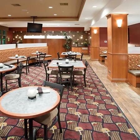 Holiday Inn & Suites Grand Junction-Airport By Ihg-2
