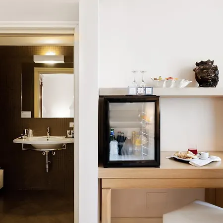 Palazzo Brunaccini Boutique Hotel-2