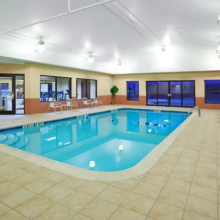 Holiday Inn Express Hotel & Suites Cleveland-Streetsboro By Ihg-3