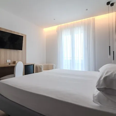 Hotel Cesare Augustus-3
