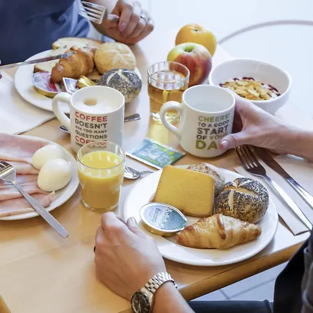 ibis budget Antwerpen Centraal Station-2