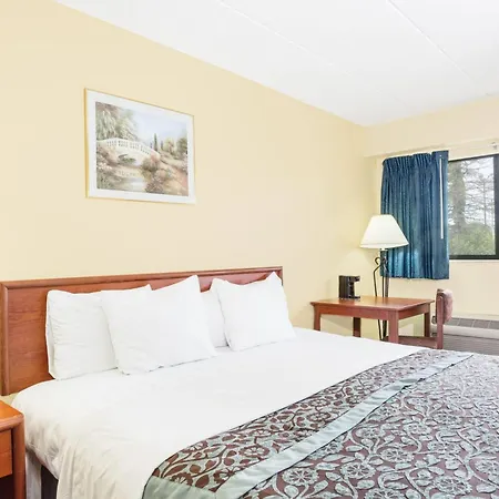 Days Inn By Wyndham Athens-3