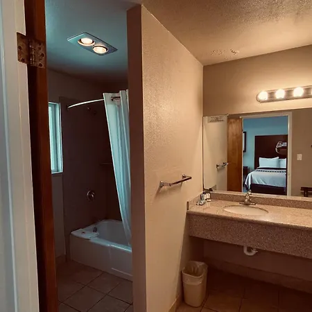 Vino Inn & Suites-2