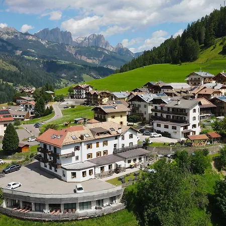 Alpen Family Hotel Someda-3