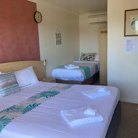Country Plaza Motel Taree-2