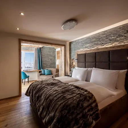 Kesselspitze Hotel & Chalet, Valamar Collection-3