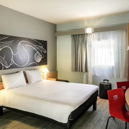 Ibis Orange Sud-3