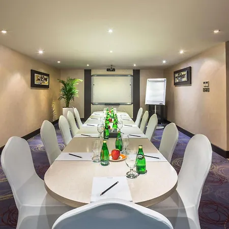 Novotel Suites Riyadh Olaya-3