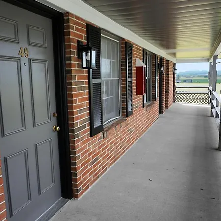 Harvest Drive Family Inn - Renovated Rooms-2