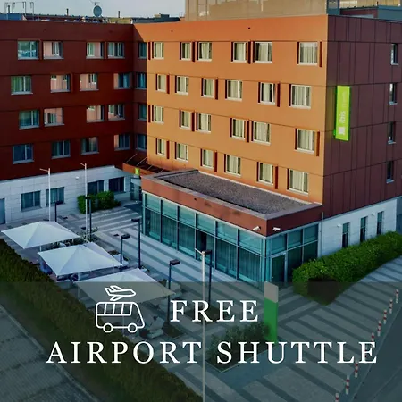 Ibis Styles Warszawa Airport-3