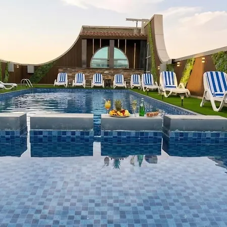 Royal Grand Suite Hotel-3