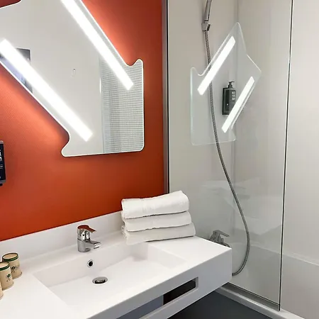 Ibis Budget Saint Christol Les Ales-3