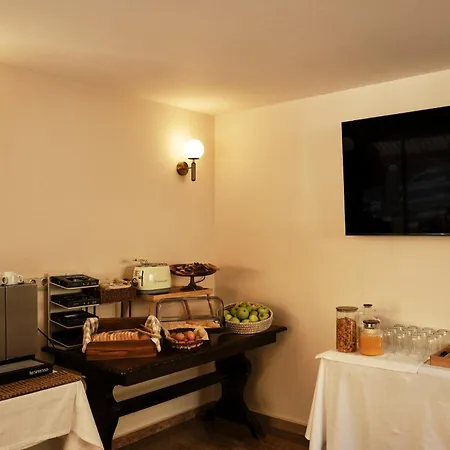 Hotel Maroussi-3