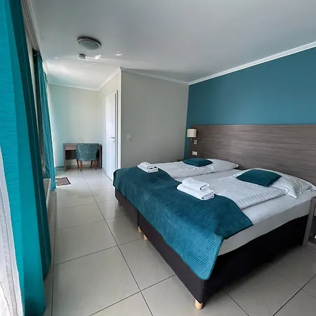 Hotel Cara Vita Cologne-3