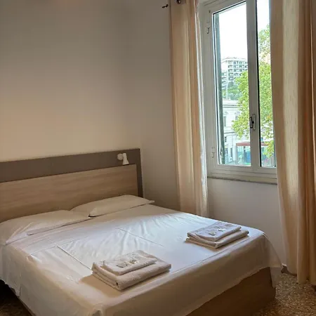 Hotel Aurora-3