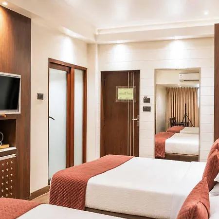 Hotel Holiday Resort-3