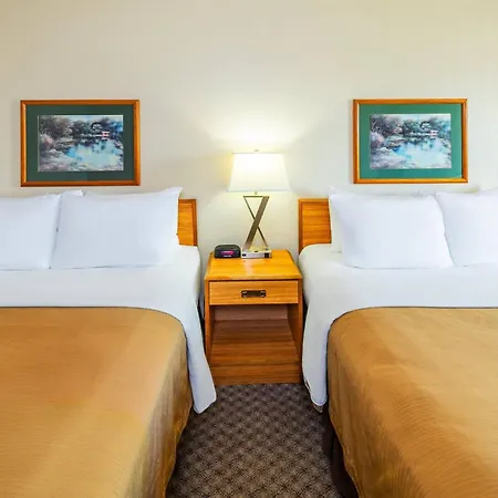 Rodeway Inn-3