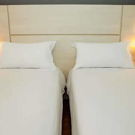 Ibis Montevideo Rambla-2