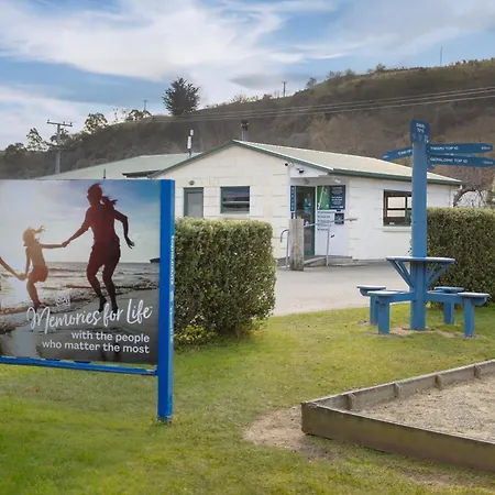 Oamaru Top 10 Holiday Park-3