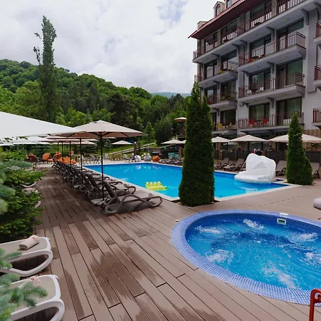 Best Western Plus Paradise Hotel Dilijan-2