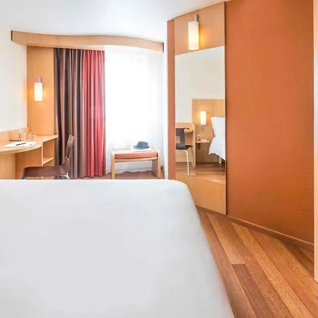 ibis Nantes Centre Tour Bretagne-2