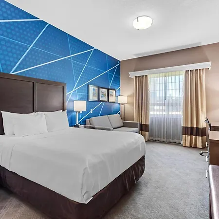 Comfort Inn & Suites Red Deer - Highway 11-3