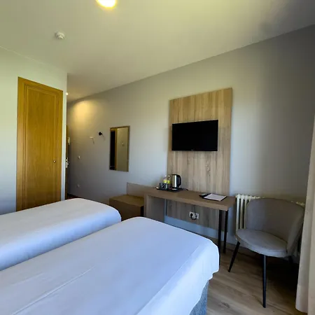 Hotel A Raina-3