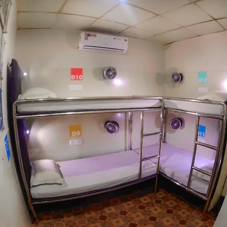Smyle Inn - Comfort & Value Near New Delhi Railway Station - Since 1998-3