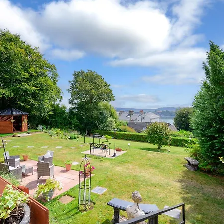 Robin Hill House Heritage B&B-3