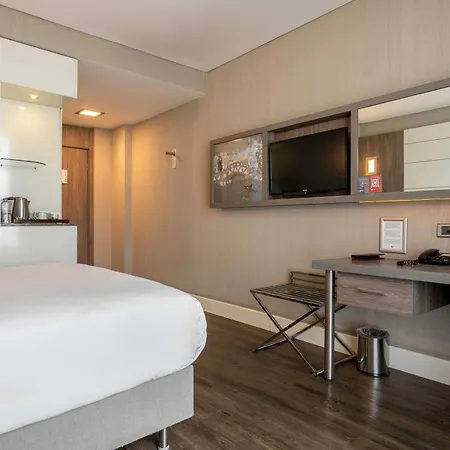 Ramada Encore Istanbul Bayrampasa-3