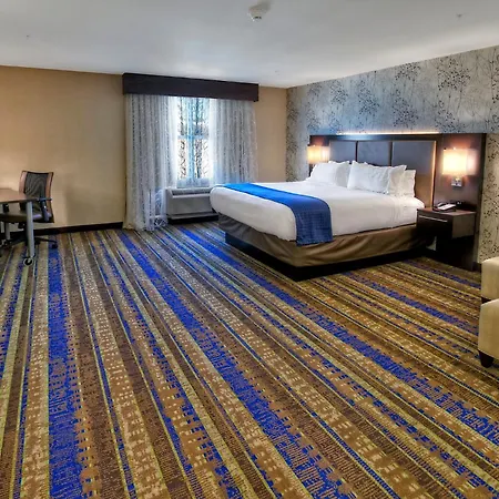 Holiday Inn & Suites Tupelo North By Ihg-3