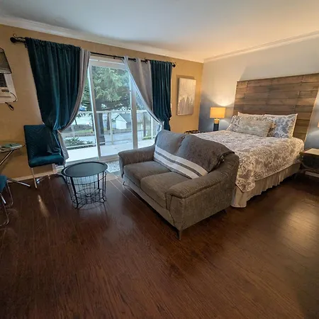 Evergreen Bed & Breakfast-3