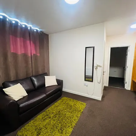 Central Hotel Gloucester-2