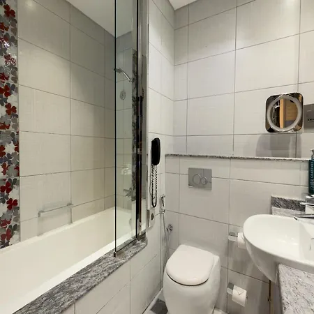 Sunday Signature Hotel & Residences Al Barsha-2