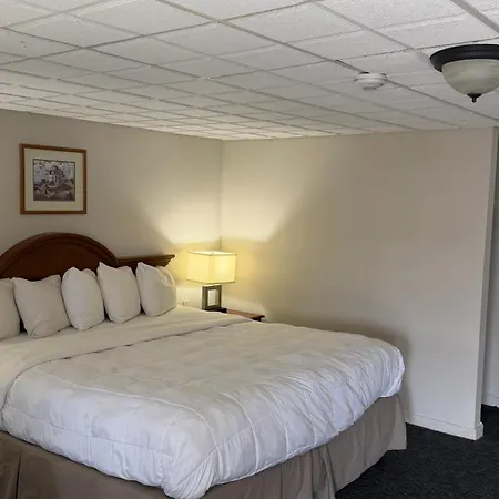 Coachman Inn-2
