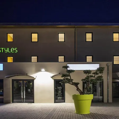 ibis styles Villeneuve Sur Lot-2