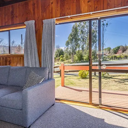 Ossies Motels And Chalets-2