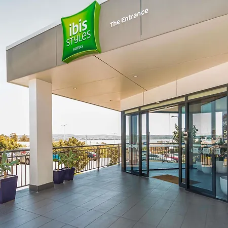 Ibis Styles The Entrance-3