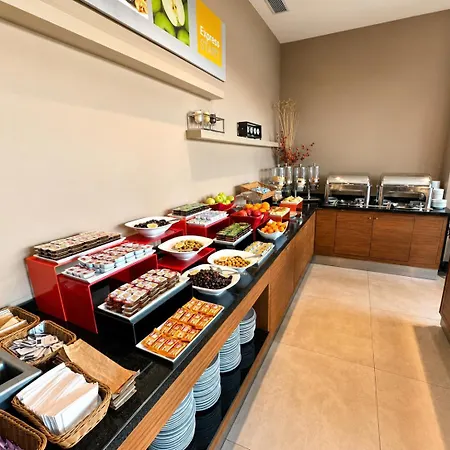 Liv City Hotels-2