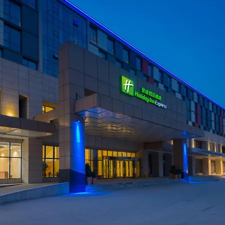 Holiday Inn Express Zhengzhou Airport By Ihg-2