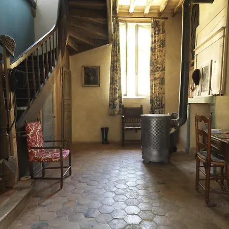 La Maison Jeanne D'Arc-2