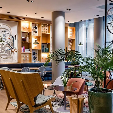 Motel One Amsterdam-3