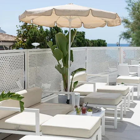 Welikehotel Triton Beach (Adults Only)-3