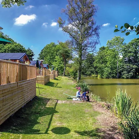 Upton Lakes Lodges-2
