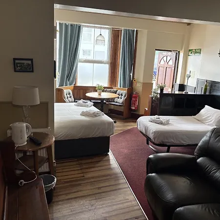 Victoria Guest Accommodation & Studio Apartments-2