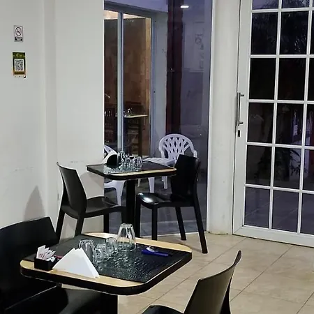 Hotel Queguay-3